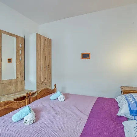 Danka With Shared Pool Guest house 3*