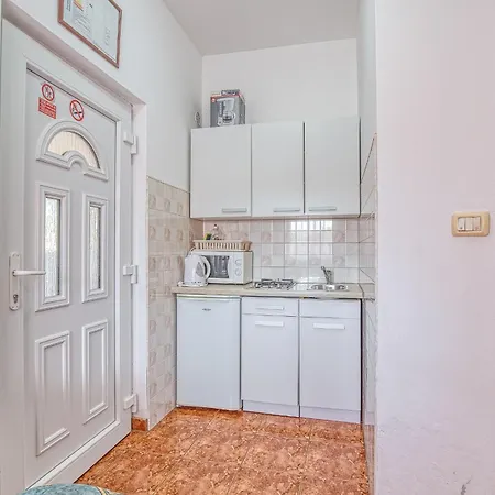 Guest house Danka With Shared Pool