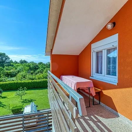 Guest house Danka With Shared Pool