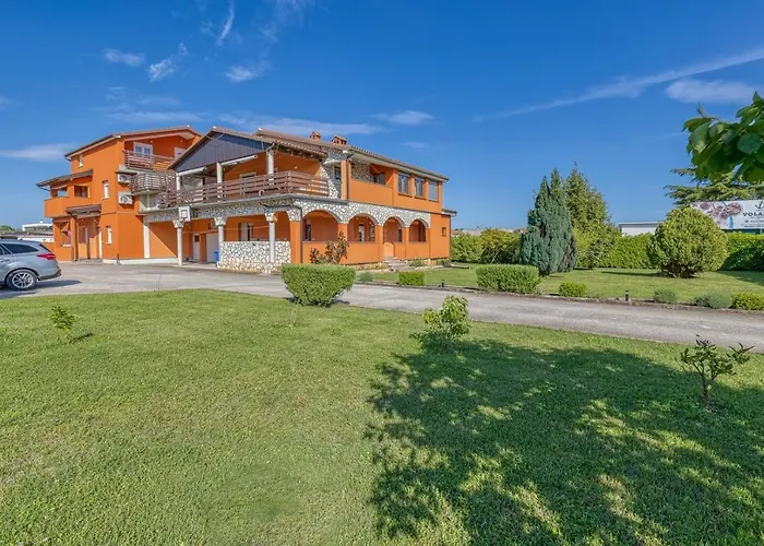 Gæstehus Danka With Shared Pool Pula